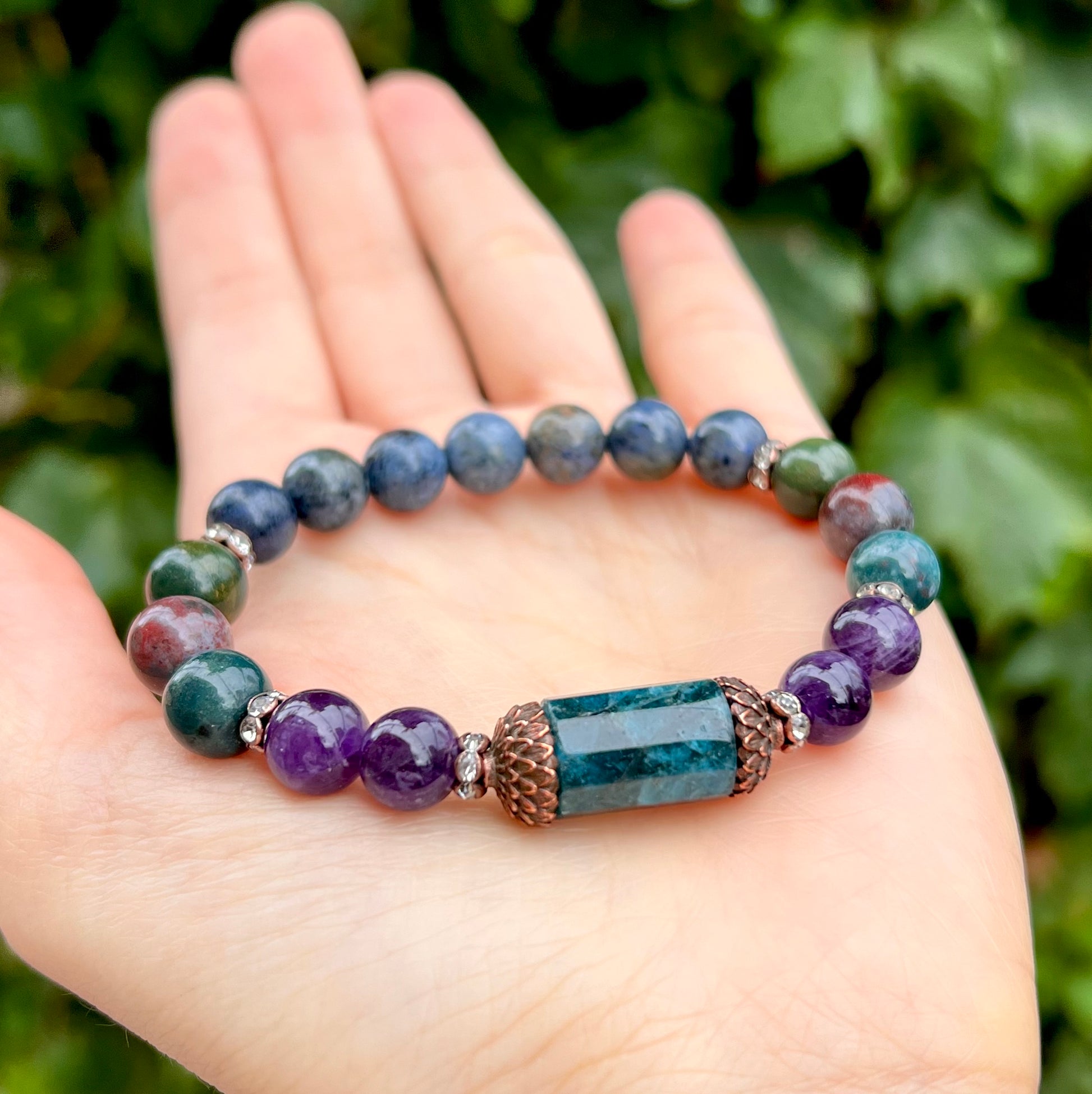 Dumortierite and amethyst jewelry bracelet